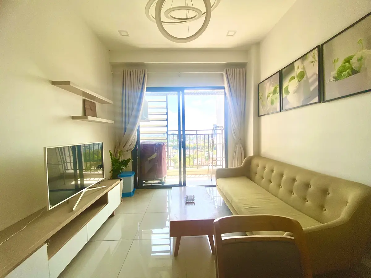 Cho thuê 2 phòng ngủ nội thất full nhà sạch mới giá 17 triệu bao phí view sông