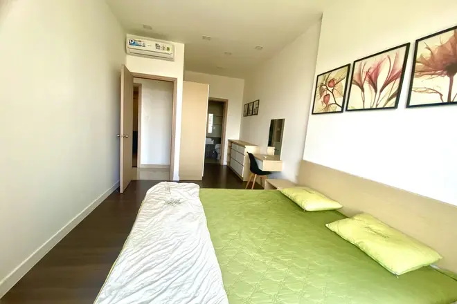 Cho thuê 2 phòng ngủ nội thất full nhà sạch mới giá 17 triệu bao phí view sông