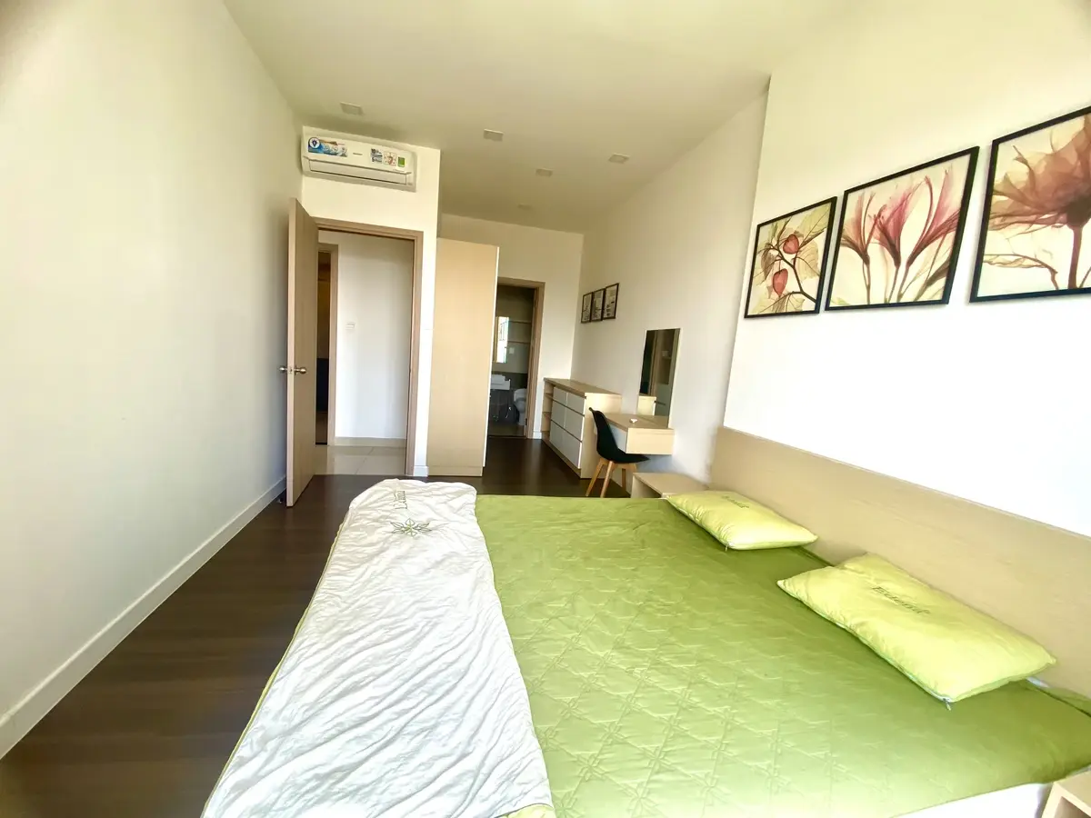 Cho thuê 2 phòng ngủ nội thất full nhà sạch mới giá 17 triệu bao phí view sông