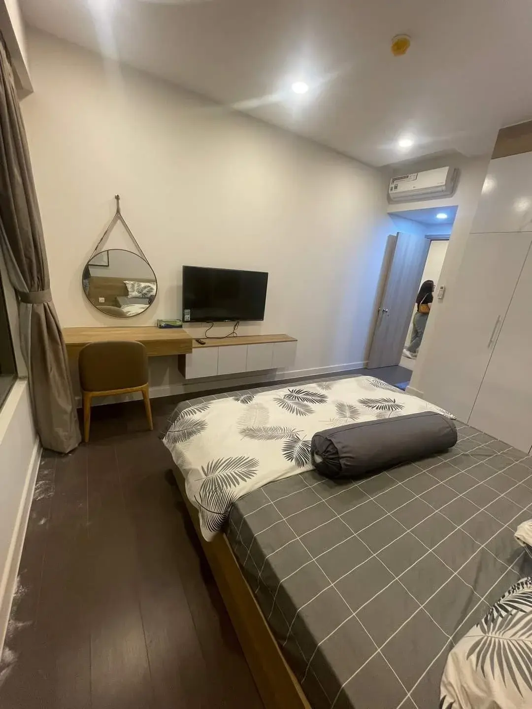 Cho thuê The Sun Avenue 3PN Full nội thất đẹp, nhà Tone Sáng, view thông thoáng