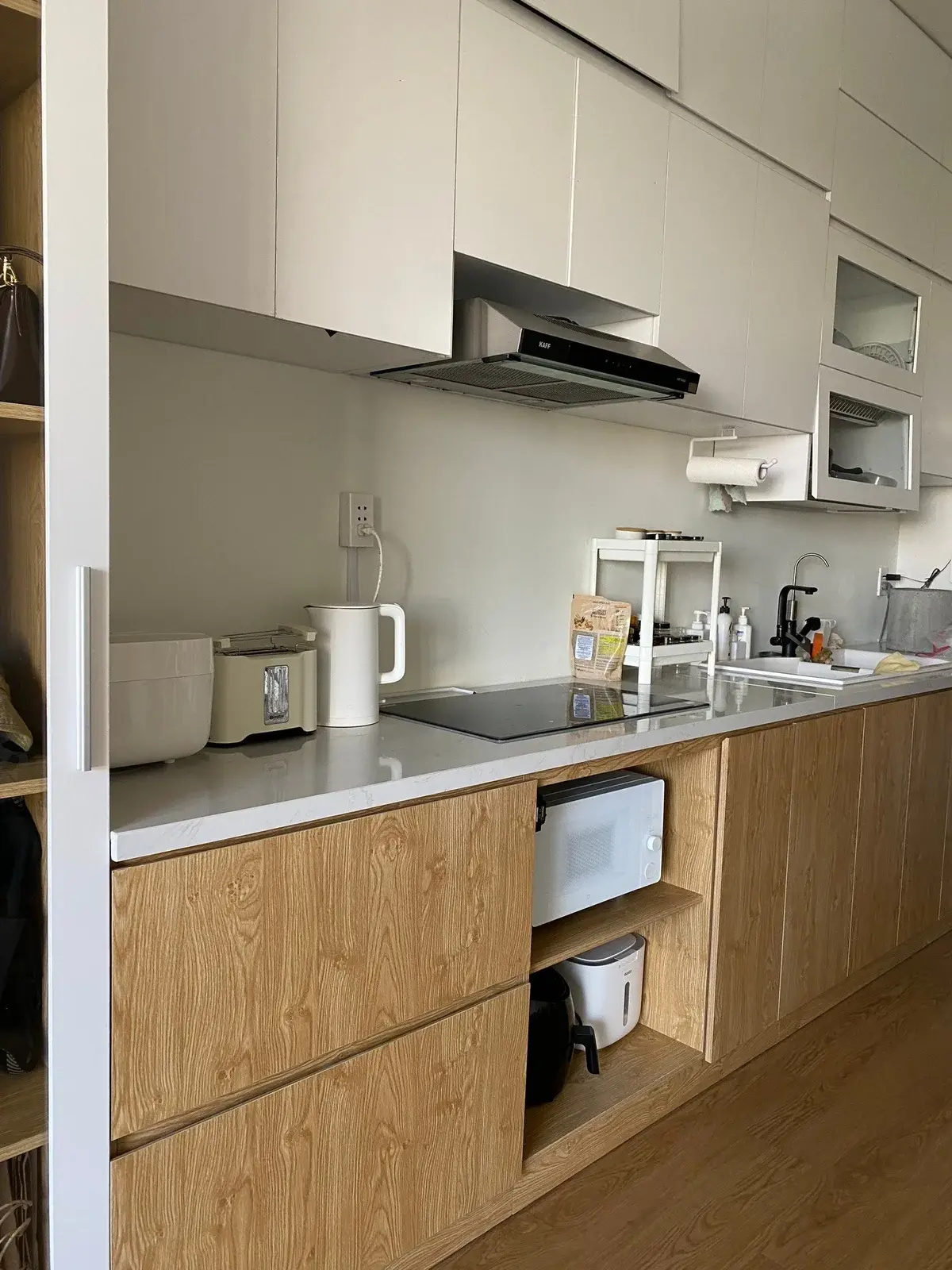 Tìm gia chủ mới cho em studio siêu đẹp giá 2 tỷ 34m2 nội thất decor tone trắng