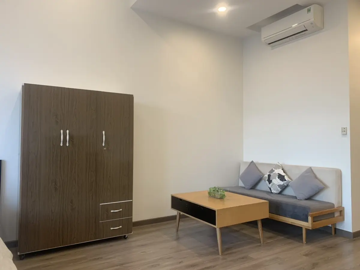 Studio The Sun Avenue cho thuê giá rất tốt 9 triệu nội thất đầy đủ, lót sàn gỗ full căn