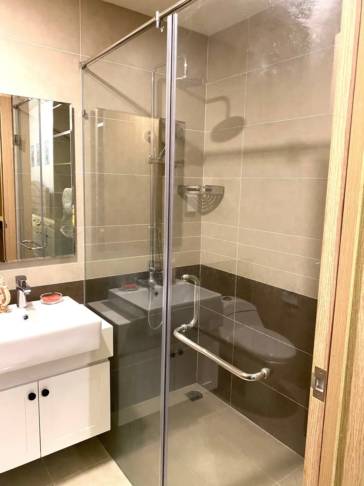 Chuyển nhượng căn hộ 2pn The Sun Avenue giá 5 tỷ nội thất đầy đủ nhà đẹp