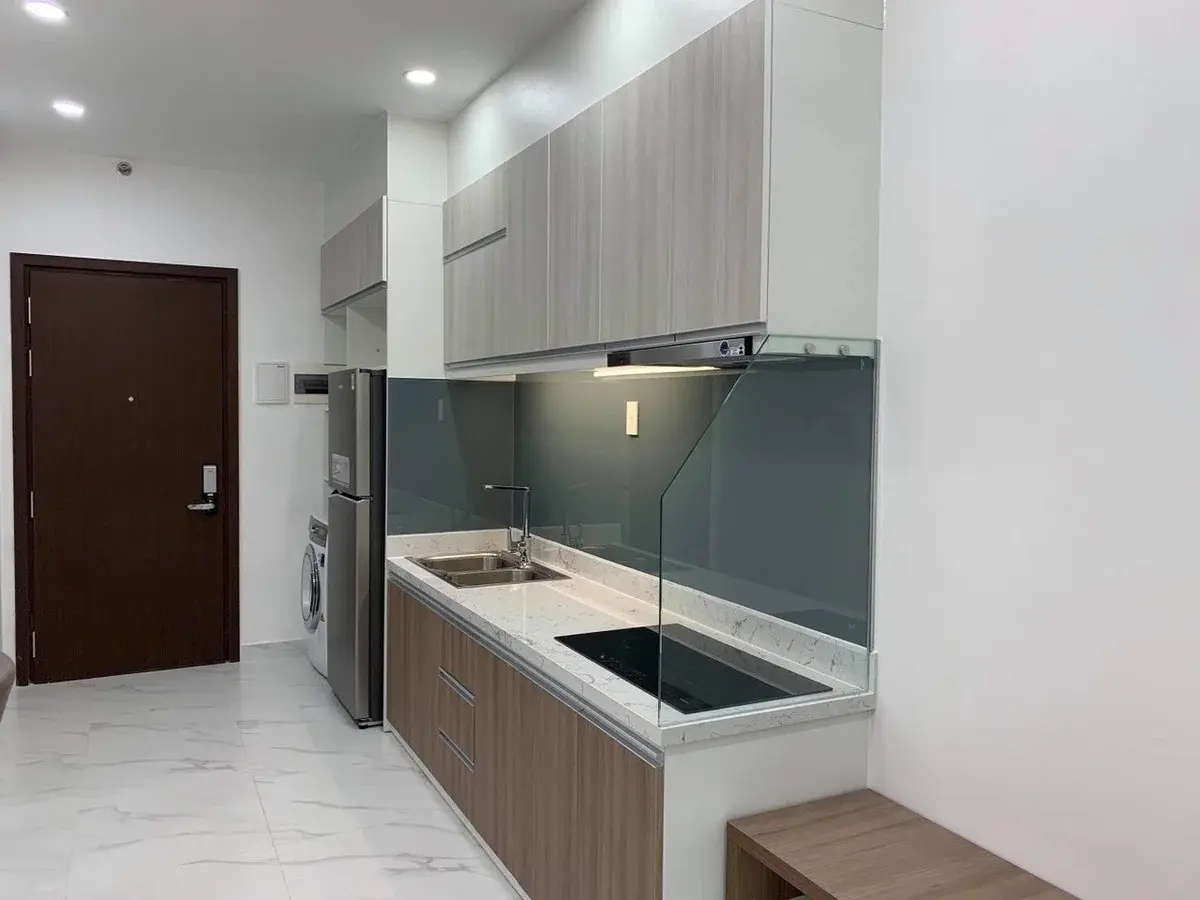 Cho thuê căn hộ 1 phòng ngủ tháp trung tâm giá 13 triệu bao phí nhà rất đẹp mới