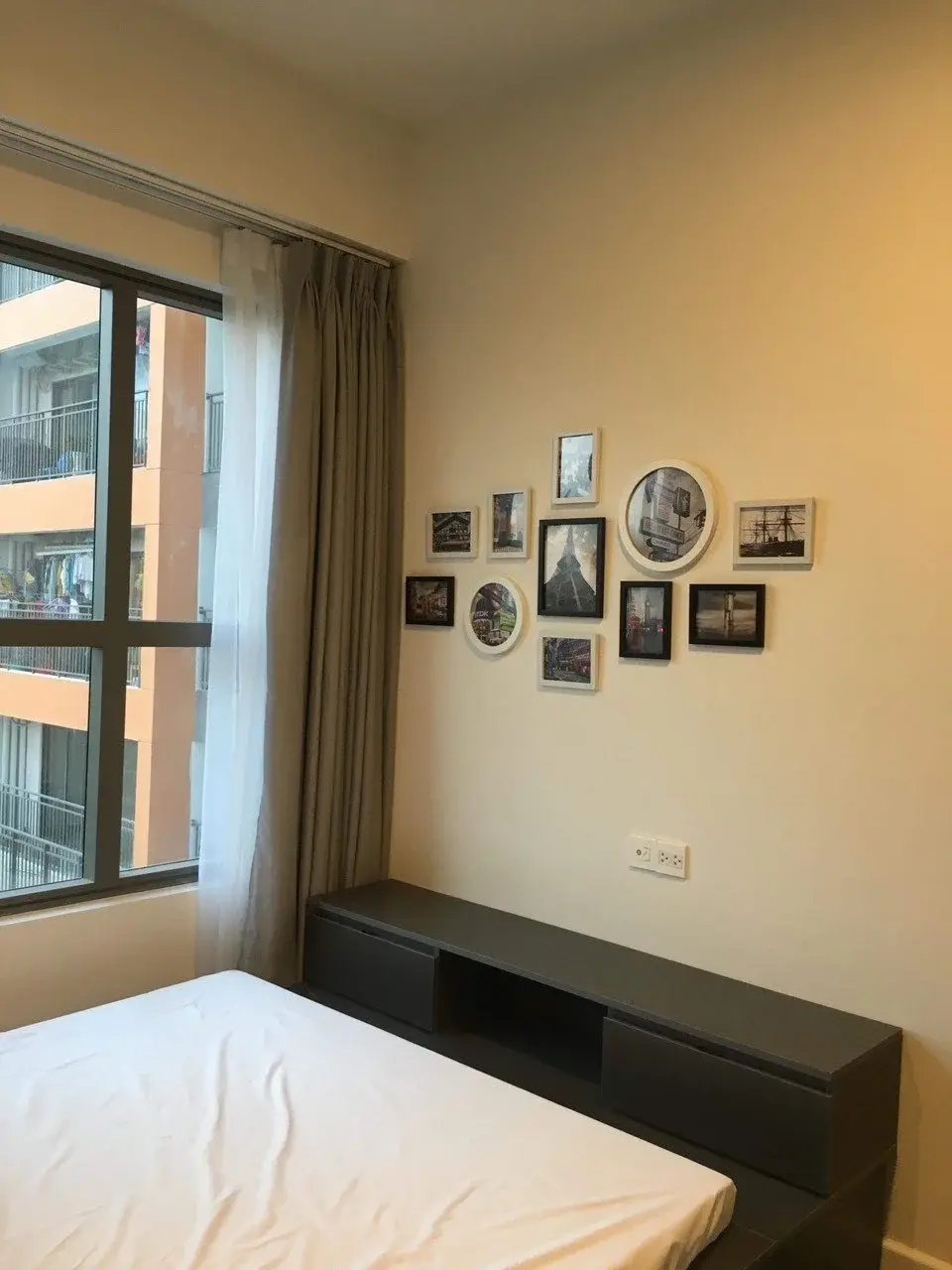 Chuyển nhượng The Sun Avenue giá 4 tỷ nội thất đầy đủ nhà đang trống sẵn 72m2