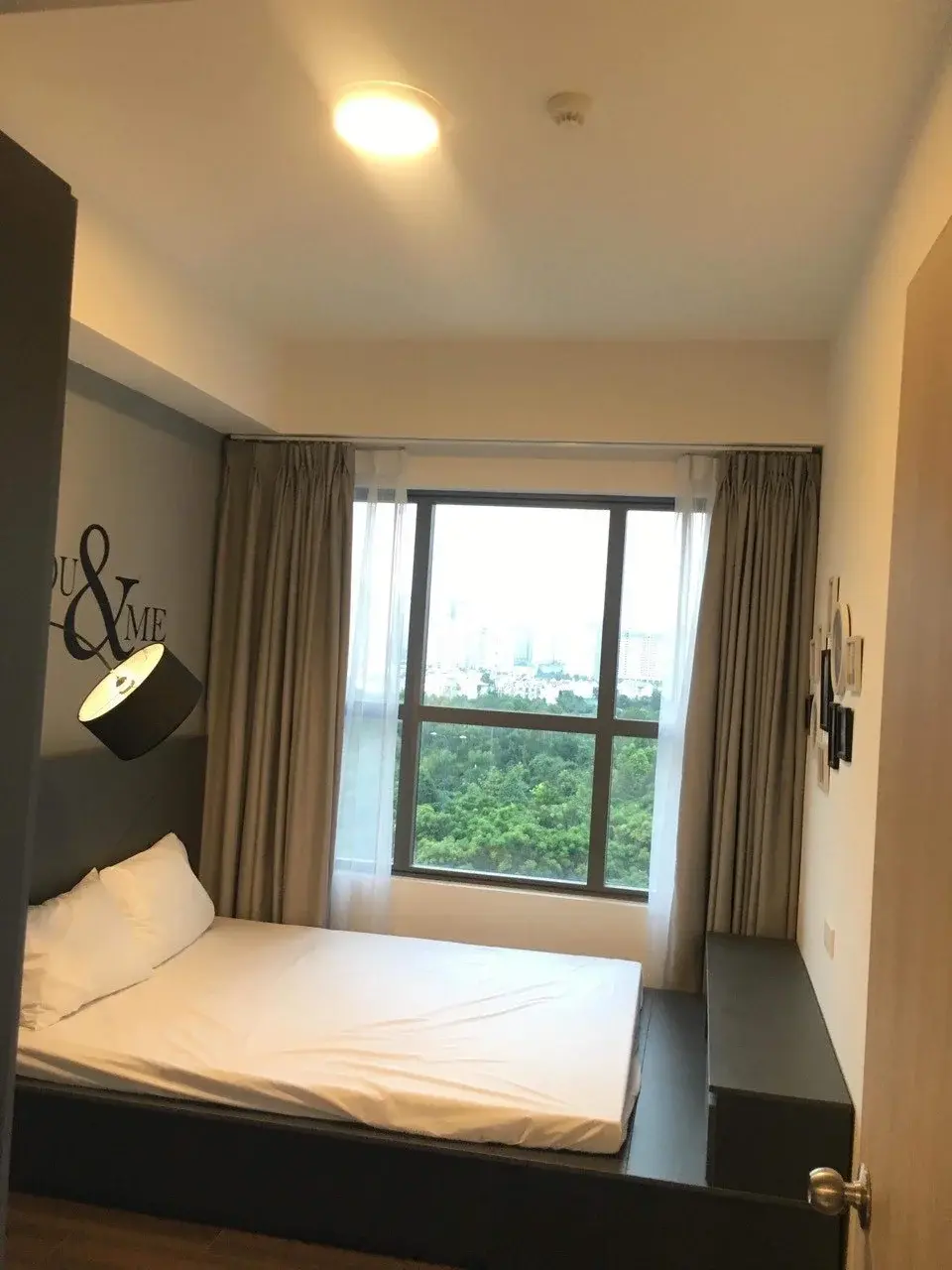 Chuyển nhượng The Sun Avenue giá 4 tỷ nội thất đầy đủ nhà đang trống sẵn 72m2