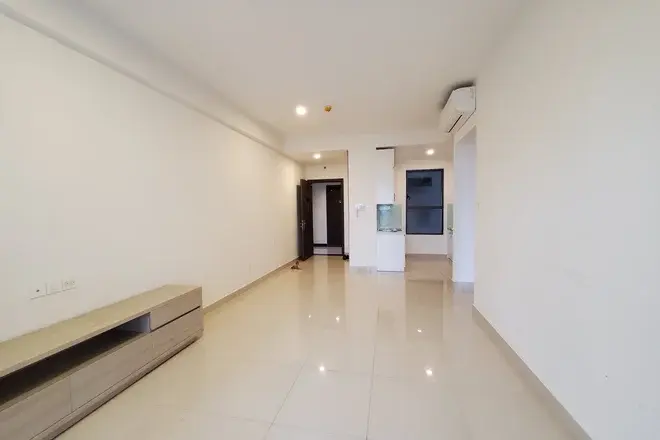 Cho thuê căn hộ 3PN nội thất cơ bản giá 16 triệu/ tháng 96m2 căn góc tầng cao