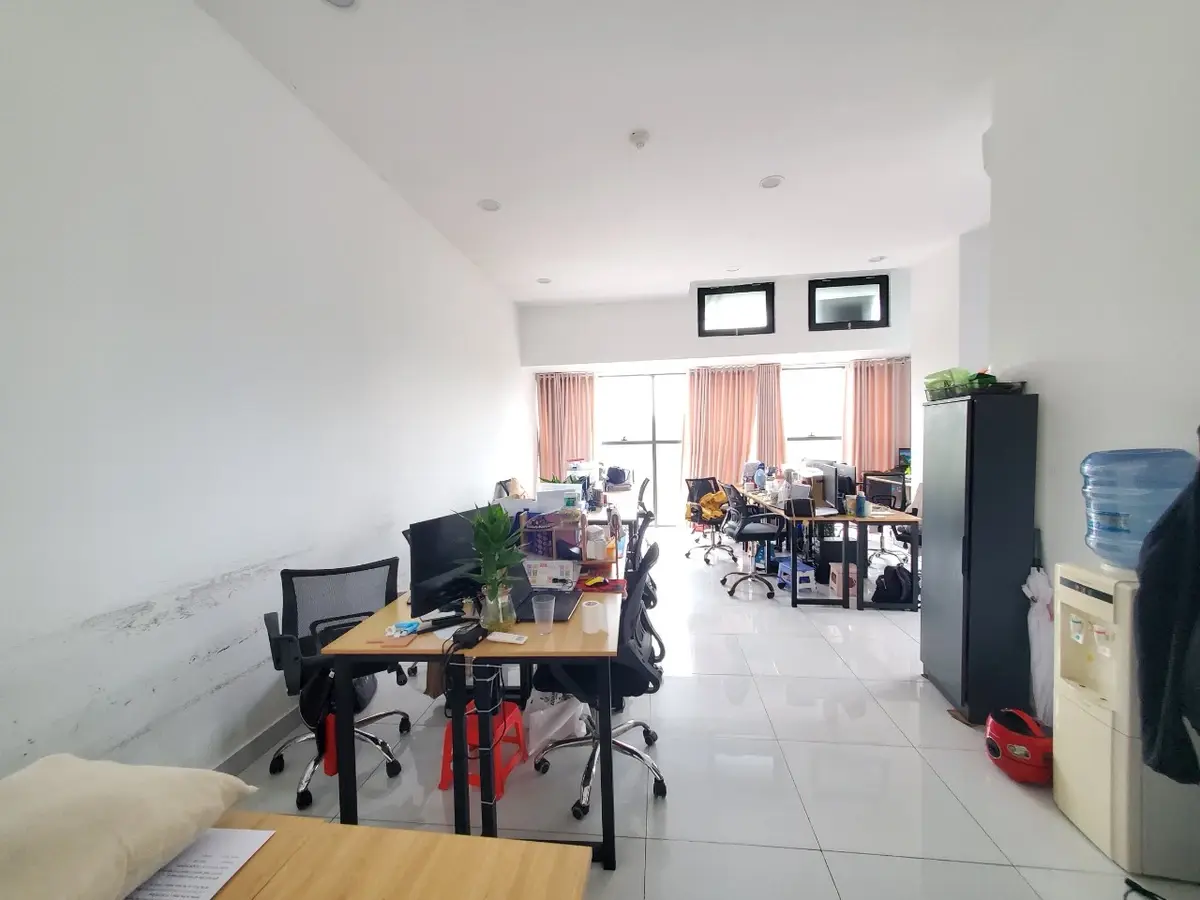 Cho thuê văn phòng 60m2 The Sun Avenue giá 14 triệu căn góc vị trí đẹp