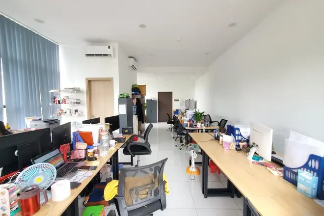 Cho thuê văn phòng 60m2 The Sun Avenue giá 14 triệu căn góc vị trí đẹp