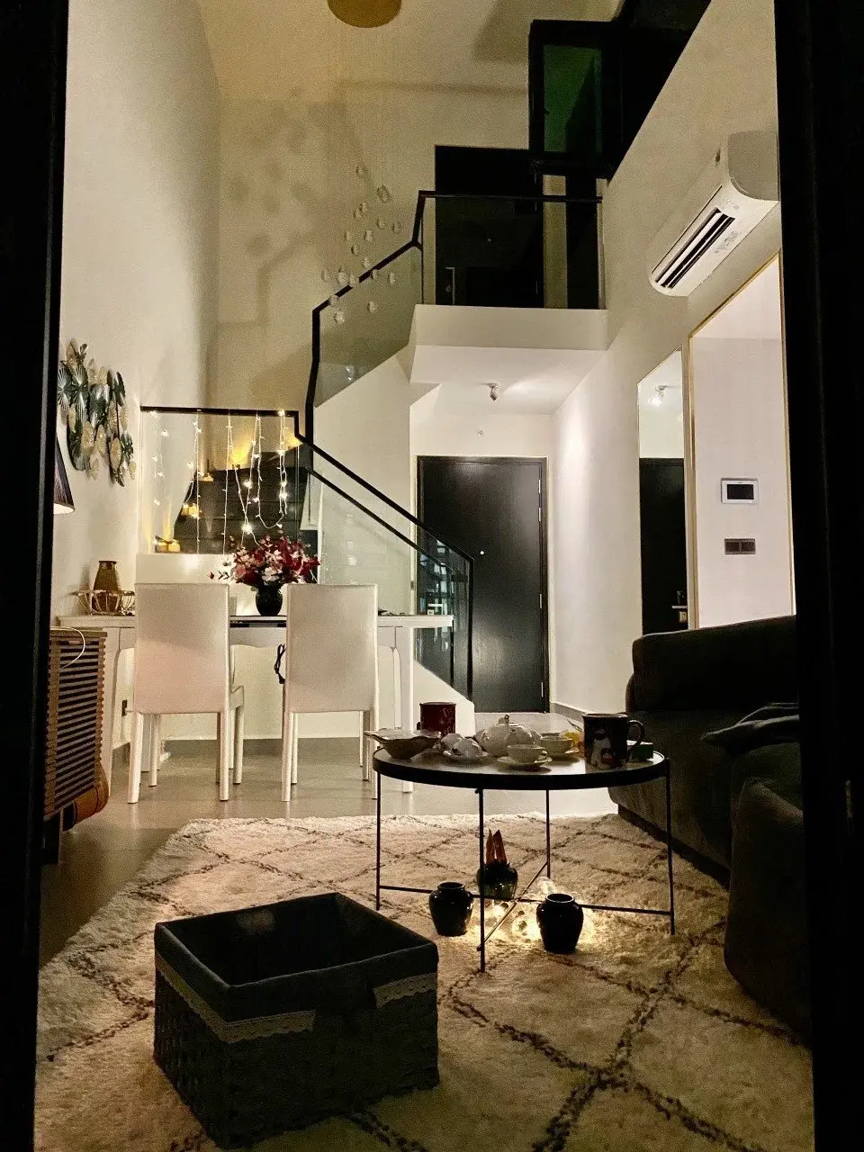 Chuyển nhượng căn hộ 2pn giá 8,5 tỷ thiết kế Duplex nhà đẹp Feliz En Vista