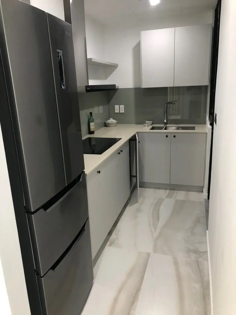 Cần bán 2PN Duplex tại Feliz En Vista giá 8,2 tỷ nội thất đầy đủ