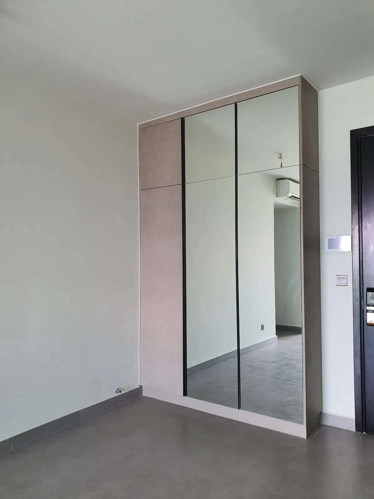 Bán căn hộ 3pn Feliz En Vista giá 8,5 tỷ tầng cao mát mẻ nhà cơ bản