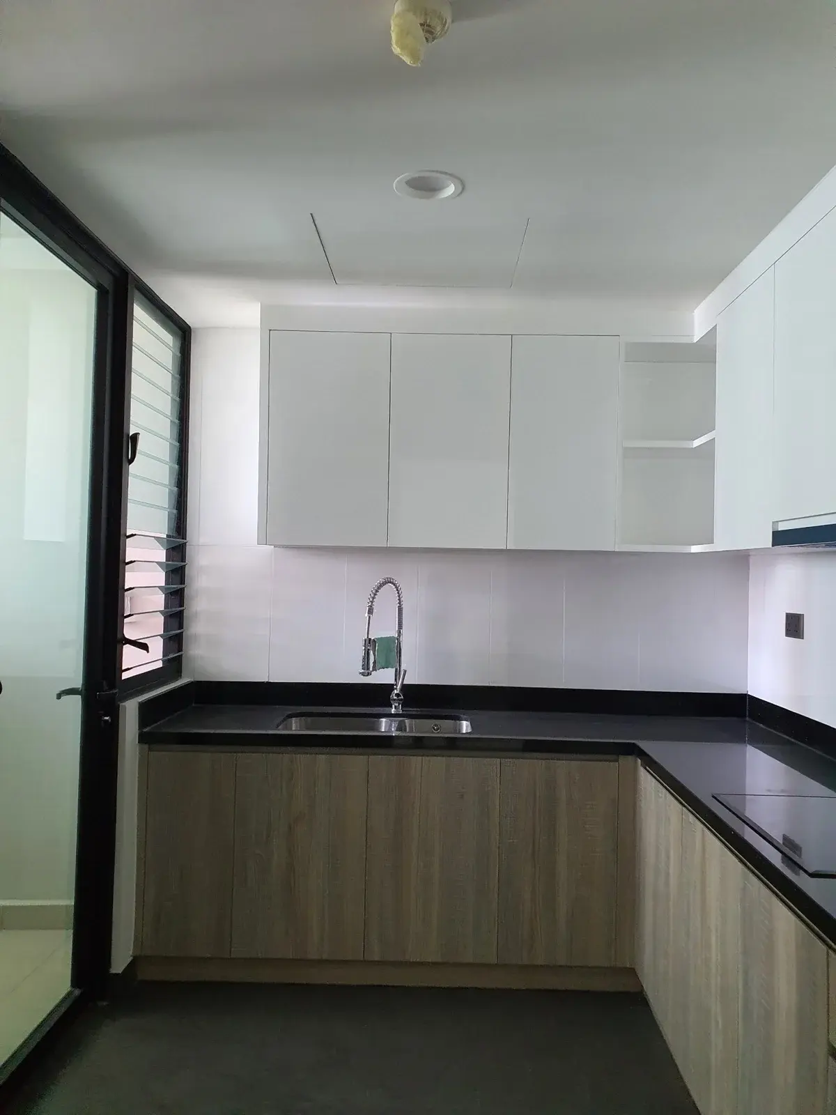 Bán căn hộ 3pn Feliz En Vista giá 8,5 tỷ tầng cao mát mẻ nhà cơ bản