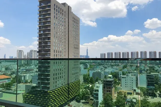 Bán căn hộ 3pn Feliz En Vista giá 8,5 tỷ tầng cao mát mẻ nhà cơ bản