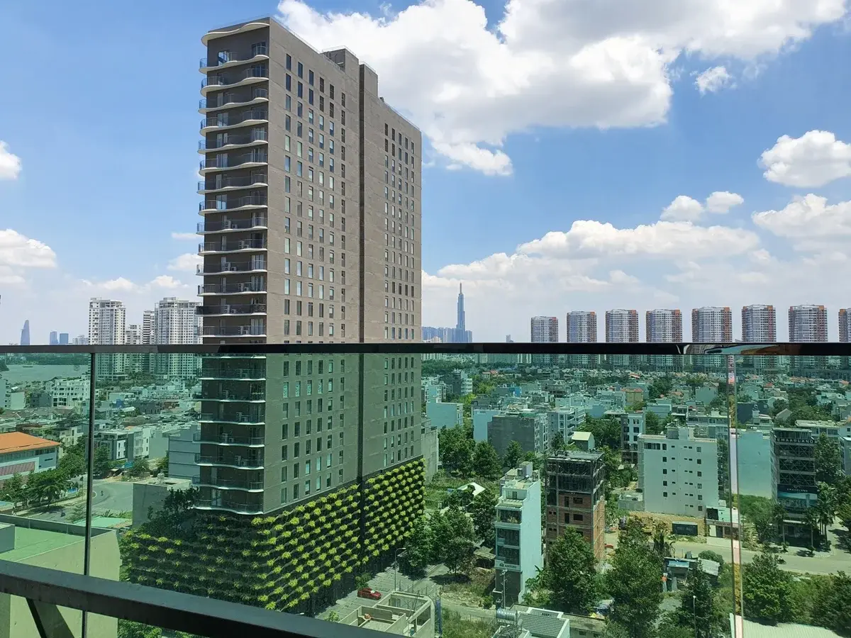 Bán căn hộ 3pn Feliz En Vista giá 8,5 tỷ tầng cao mát mẻ nhà cơ bản