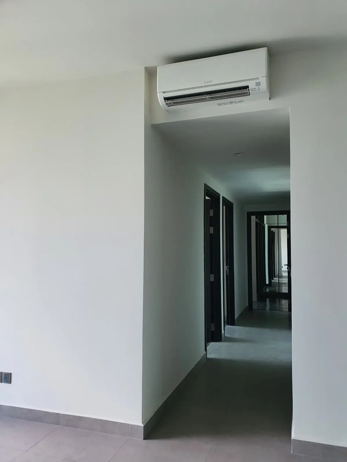 Bán căn hộ 3pn Feliz En Vista giá 8,5 tỷ tầng cao mát mẻ nhà cơ bản