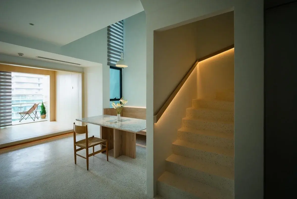 Cần bán căn 3pn Duplex Sky Loft 133m2 giá 12 tỷ thiết kế phong cách tối giản