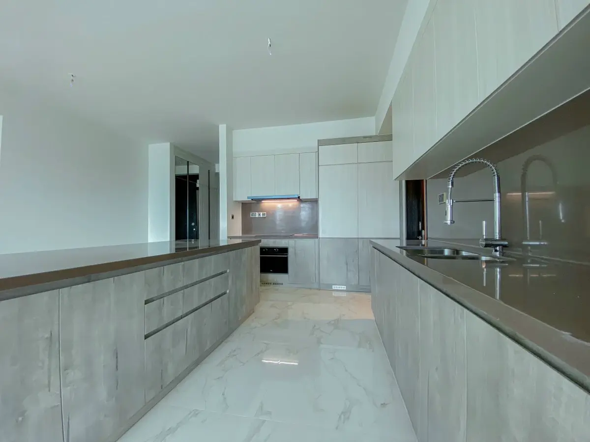 Cho thuê căn hộ Sky Villa 4PN Nội thất cơ bản đẹp tại Feliz En Vista Quận 2