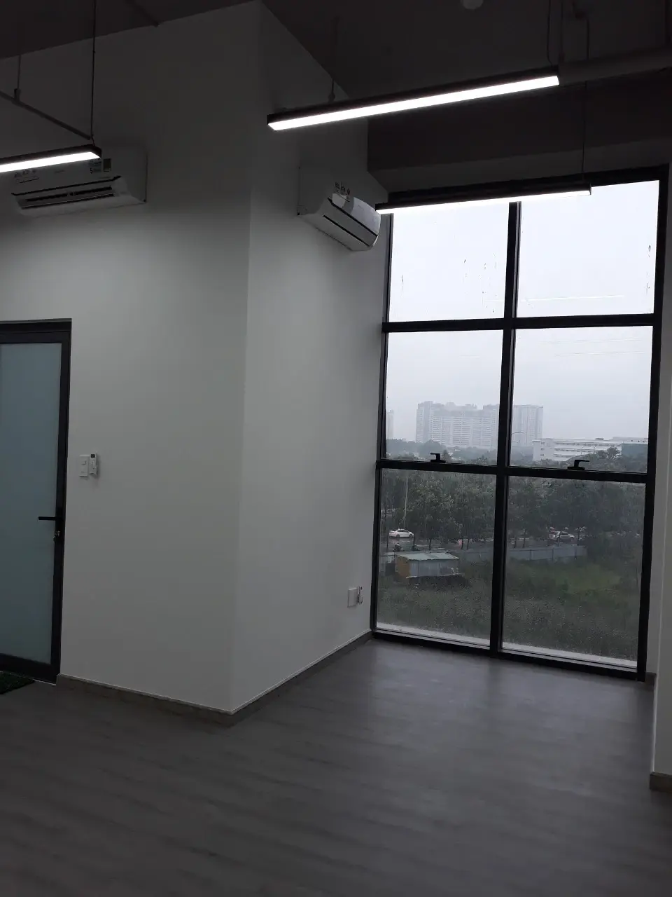 The Sun Avenue cho thuê căn 51m2 giá thuê 14 triệu căn góc thiết kế đẹp