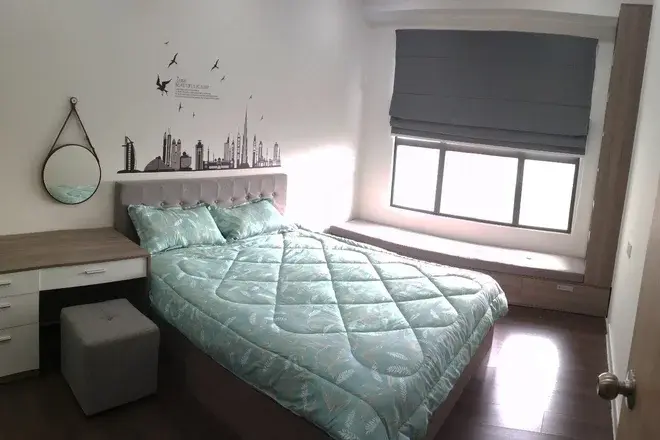 Chuyển nhượng căn 2pn nội thất đầy đủ giá 5,35 tỷ bao hết tầng cao view thoáng