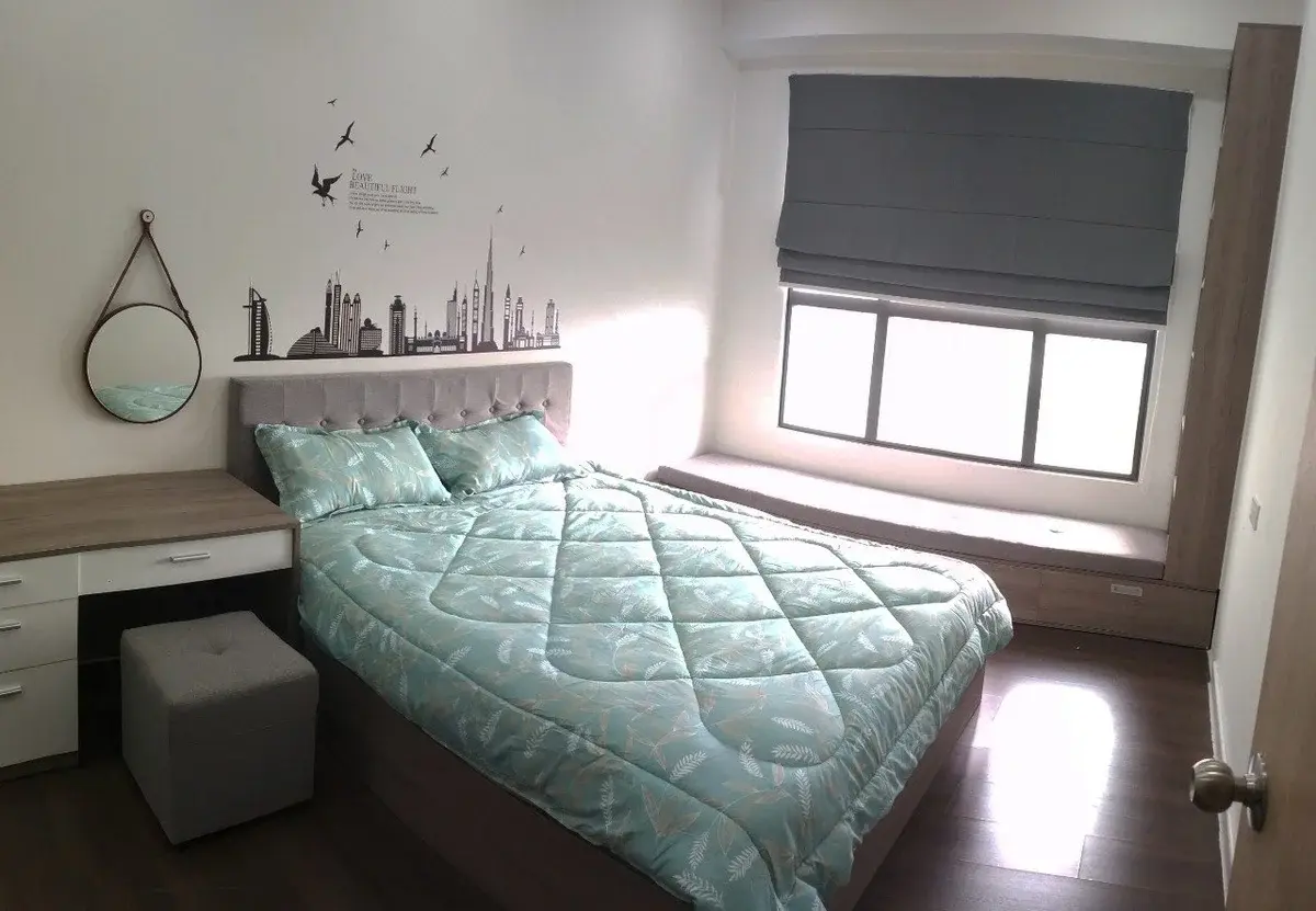 Chuyển nhượng căn 2pn nội thất đầy đủ giá 5,35 tỷ bao hết tầng cao view thoáng