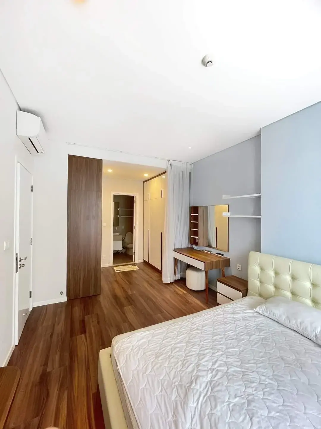 Bán căn hộ 3PN Full nội thất giá siêu tốt chỉ 11 tỷ 117m2 Đảo Kim Cương Quận 2