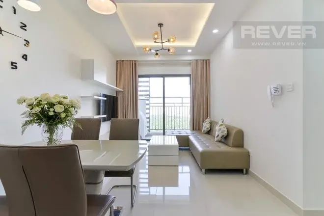 Chuyển nhượng 3PN giá siêu tốt 5,5 tỷ nội thất đầy đủ The Sun Avenue