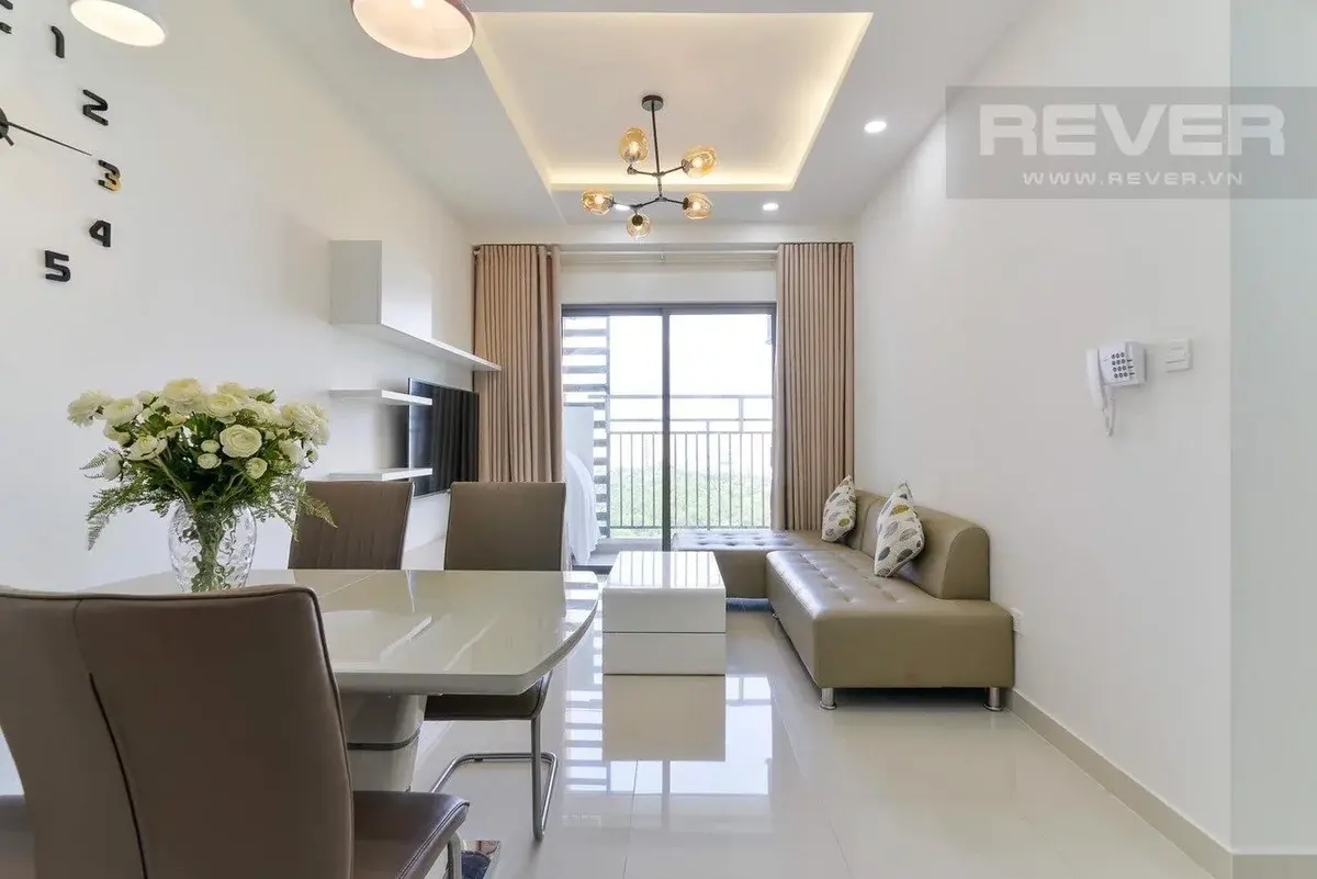 Chuyển nhượng 3PN giá siêu tốt 5,5 tỷ nội thất đầy đủ The Sun Avenue