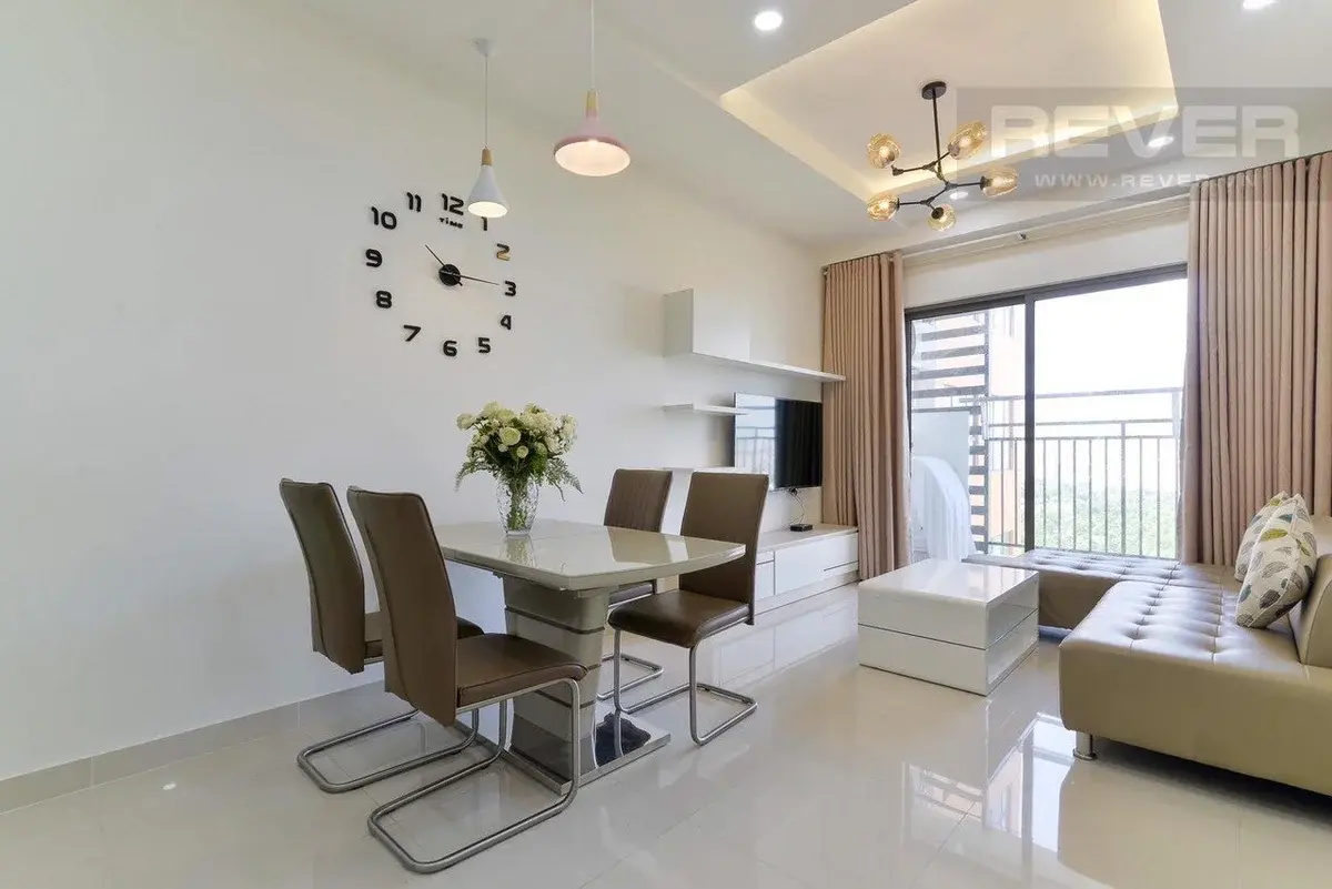 Chuyển nhượng 3PN giá siêu tốt 5,5 tỷ nội thất đầy đủ The Sun Avenue