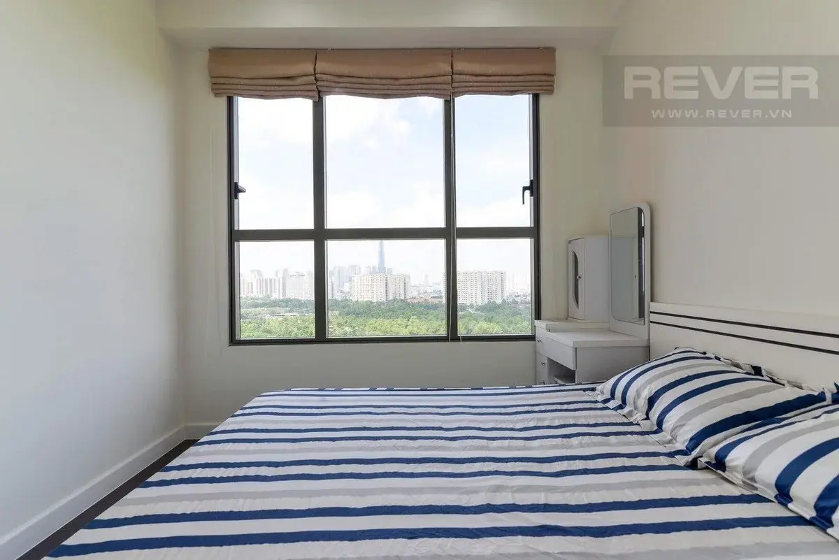 Chuyển nhượng 3PN giá siêu tốt 5,5 tỷ nội thất đầy đủ The Sun Avenue