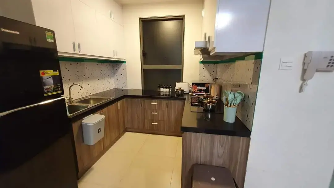 Cho thuê căn 3pn The Sun Avenue giá siêu tốt chỉ 18 triệu nội thất mới