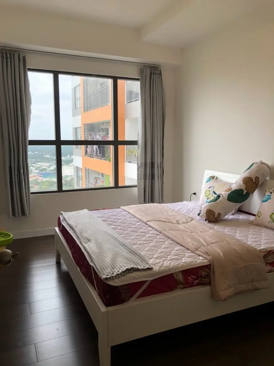 Chuyển nhượng căn hộ The Sun Avenue giá 4,85 tỷ thiết kế 2 phòng ngủ 72m2