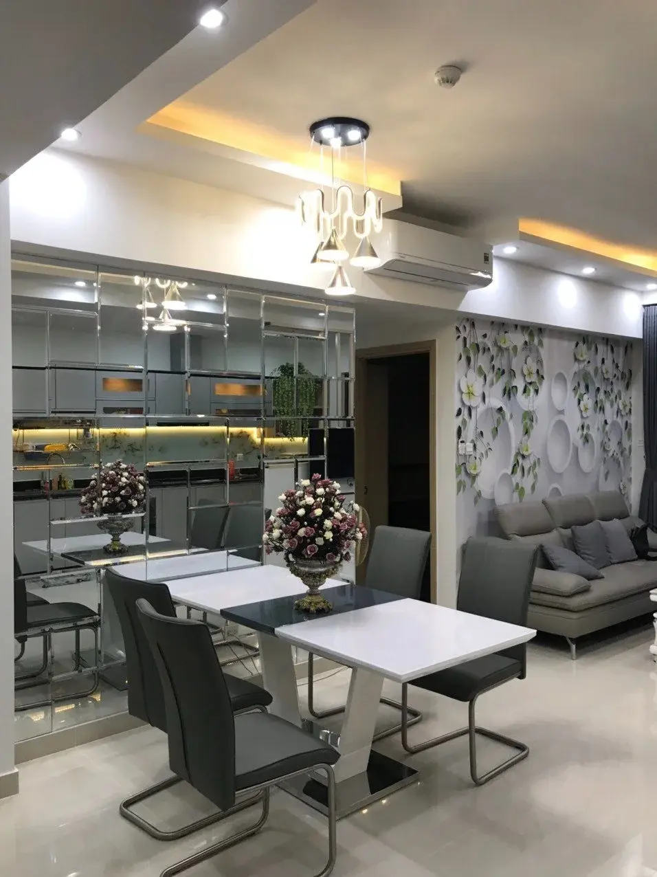 The Sun Avenue cho thuê 3pn full nội thất giá 25 triệu diện tích rộng nhất dự án 109m2