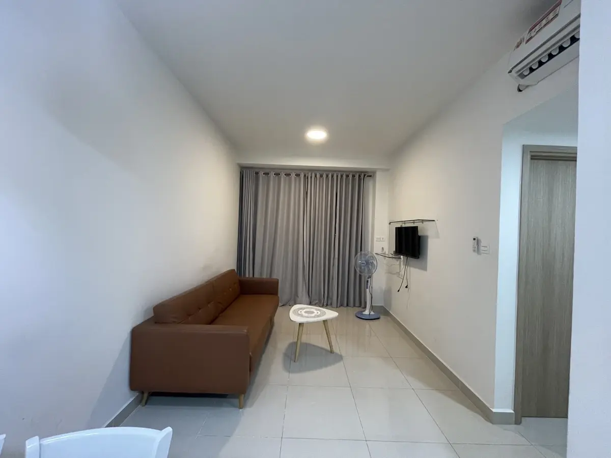 Mua bán căn hộ 1pn+1 The Sun Avenue giá 5 tỷ nội thất đầy đủ view sông mát