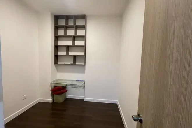 Mua bán căn hộ 1pn+1 The Sun Avenue giá 5 tỷ nội thất đầy đủ view sông mát