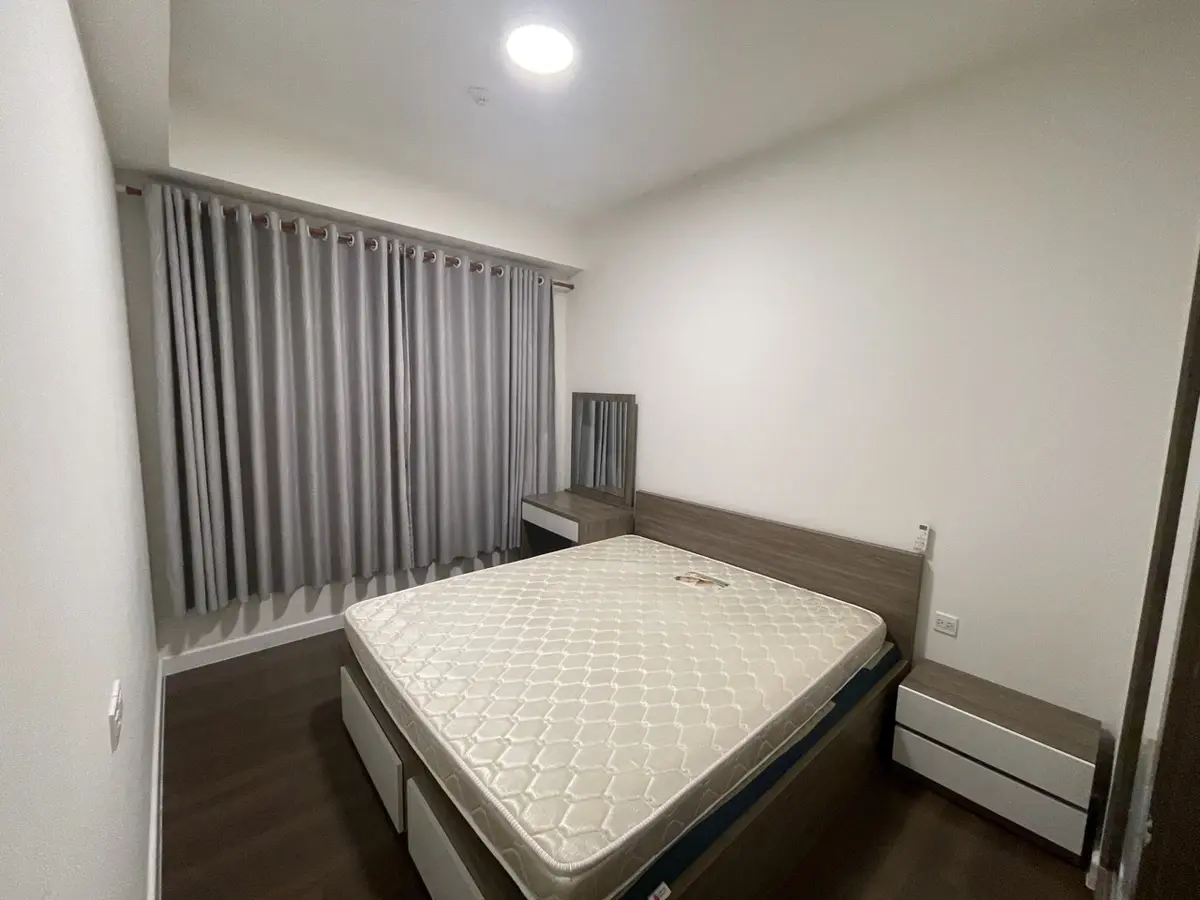 Mua bán căn hộ 1pn+1 The Sun Avenue giá 5 tỷ nội thất đầy đủ view sông mát