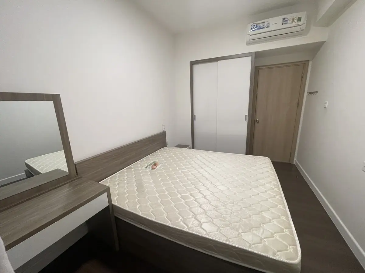 Mua bán căn hộ 1pn+1 The Sun Avenue giá 5 tỷ nội thất đầy đủ view sông mát