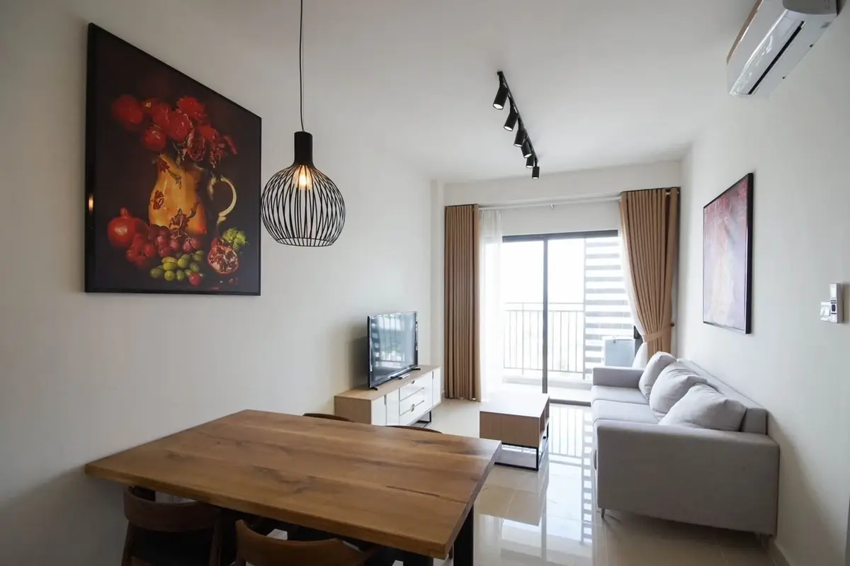 Căn hộ 2pn 2wc cho thuê giá cực tốt 15,5 triệu - bao phí, có sẵn nội thất