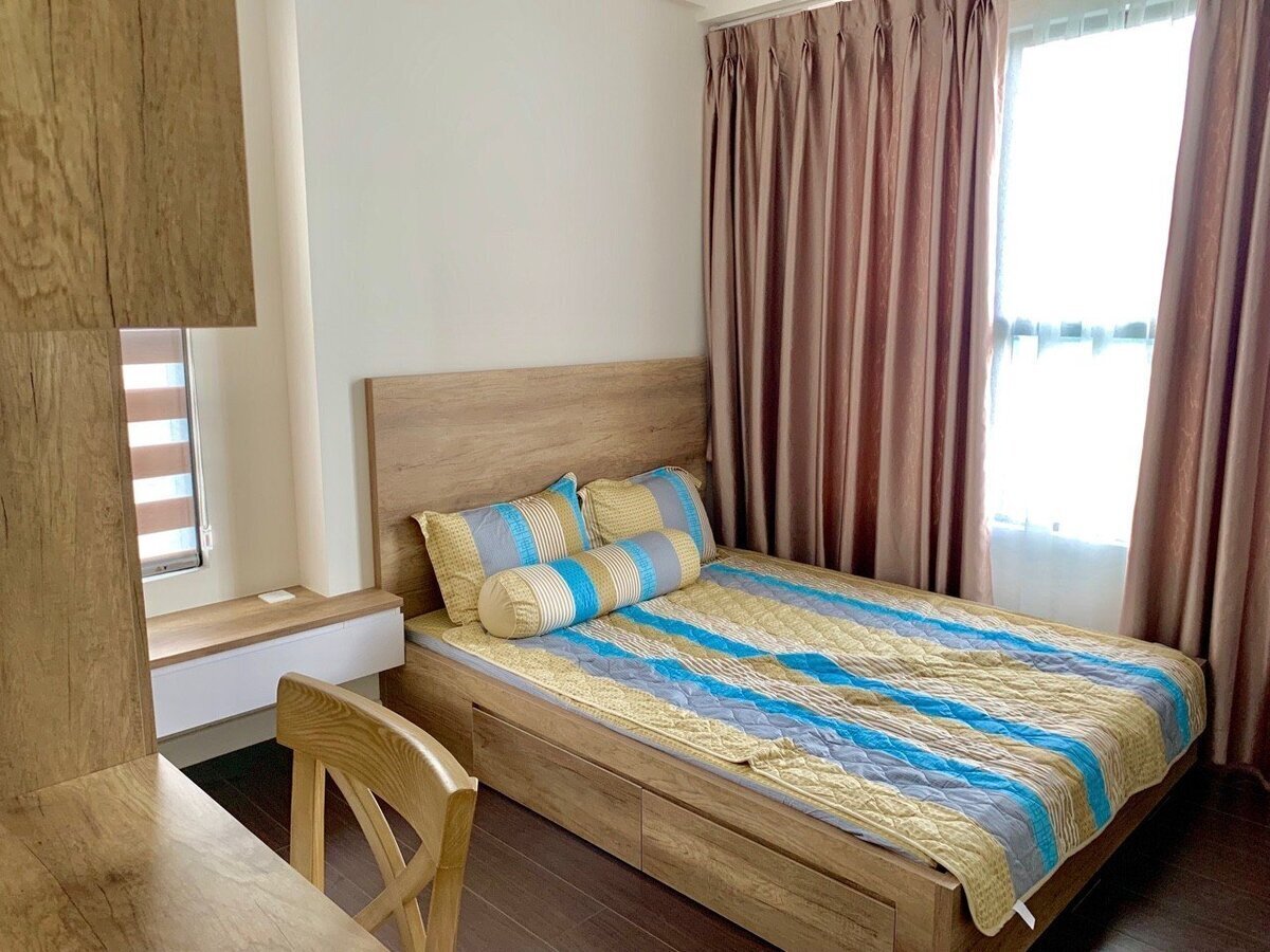 Bán 3 phòng ngủ full nội thất giá mềm 6,4 tỷ tầng cao ban công rộng 89m2