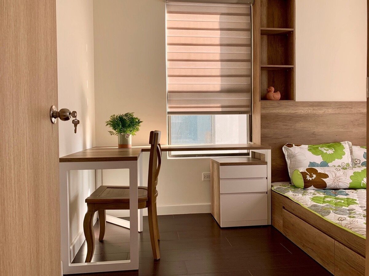 Bán 3 phòng ngủ full nội thất giá mềm 6,4 tỷ tầng cao ban công rộng 89m2