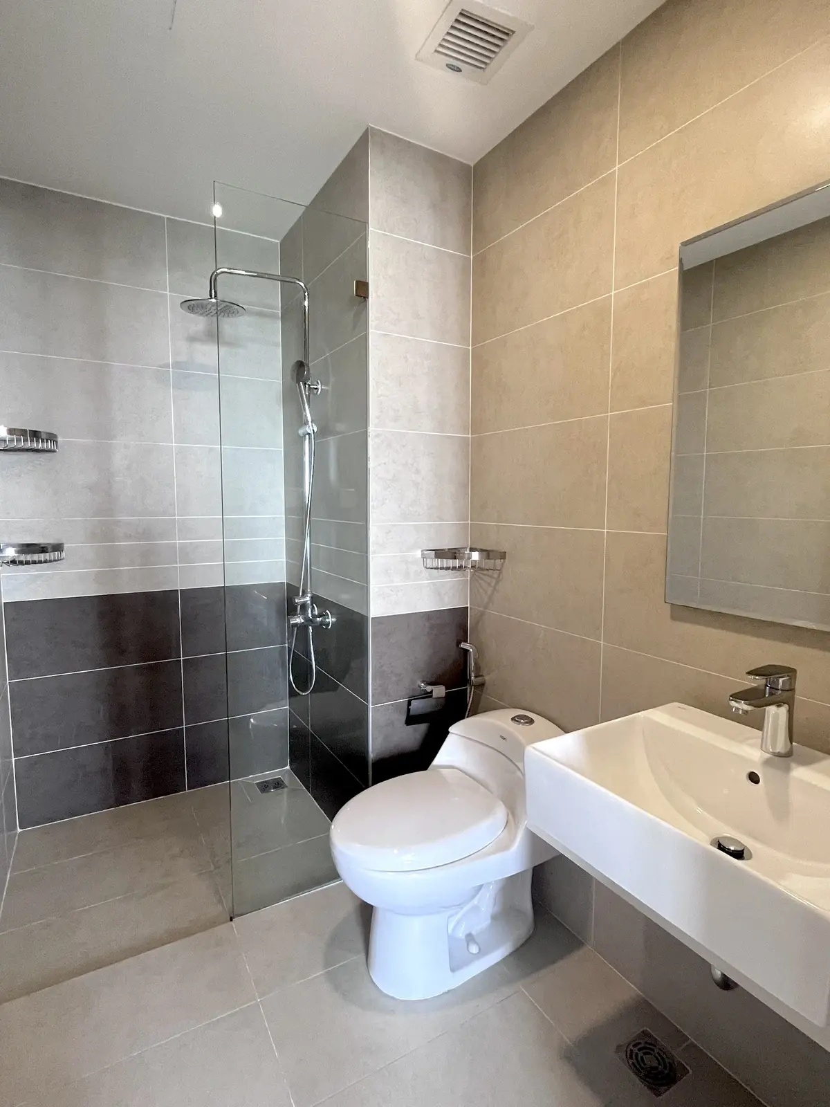 Căn hộ The Sun Avenue cho thuê 2pn giá 16 triệu đầy đủ nội thất nhà đẹp