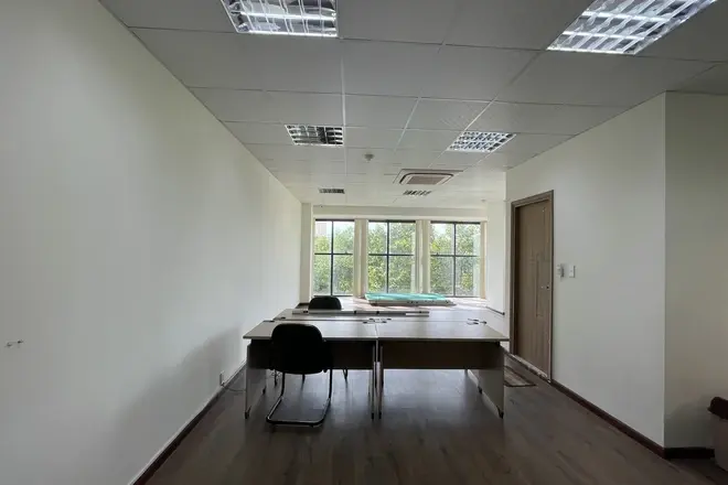 Cho thuê văn phòng 60m2 căn góc 2 mặt kính view yên tĩnh, The Sun Avenue - Quận 2