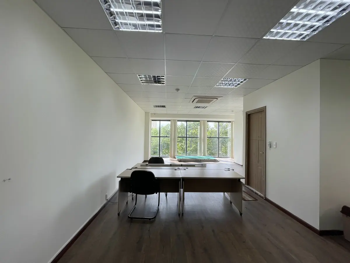 Cho thuê văn phòng 60m2 căn góc 2 mặt kính view yên tĩnh, The Sun Avenue - Quận 2