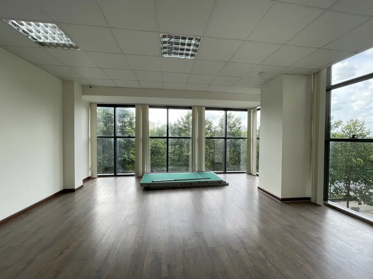 Cho thuê văn phòng 60m2 căn góc 2 mặt kính view yên tĩnh, The Sun Avenue - Quận 2