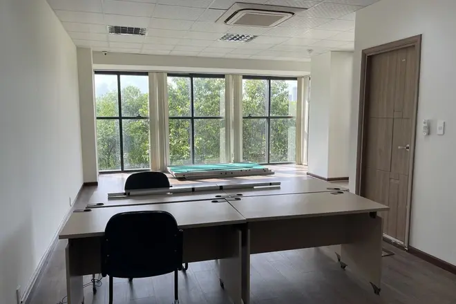 Cho thuê văn phòng 60m2 căn góc 2 mặt kính view yên tĩnh, The Sun Avenue - Quận 2