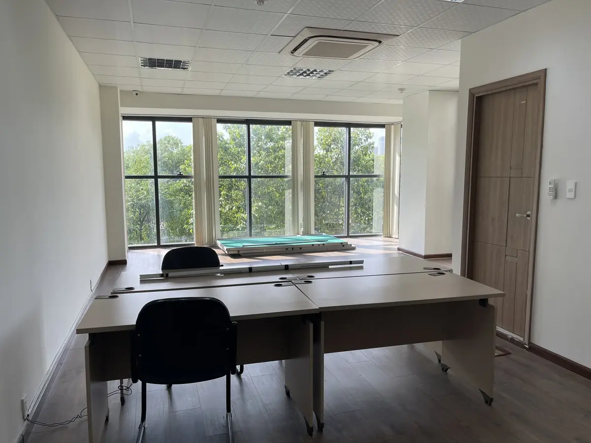 Cho thuê văn phòng 60m2 căn góc 2 mặt kính view yên tĩnh, The Sun Avenue - Quận 2