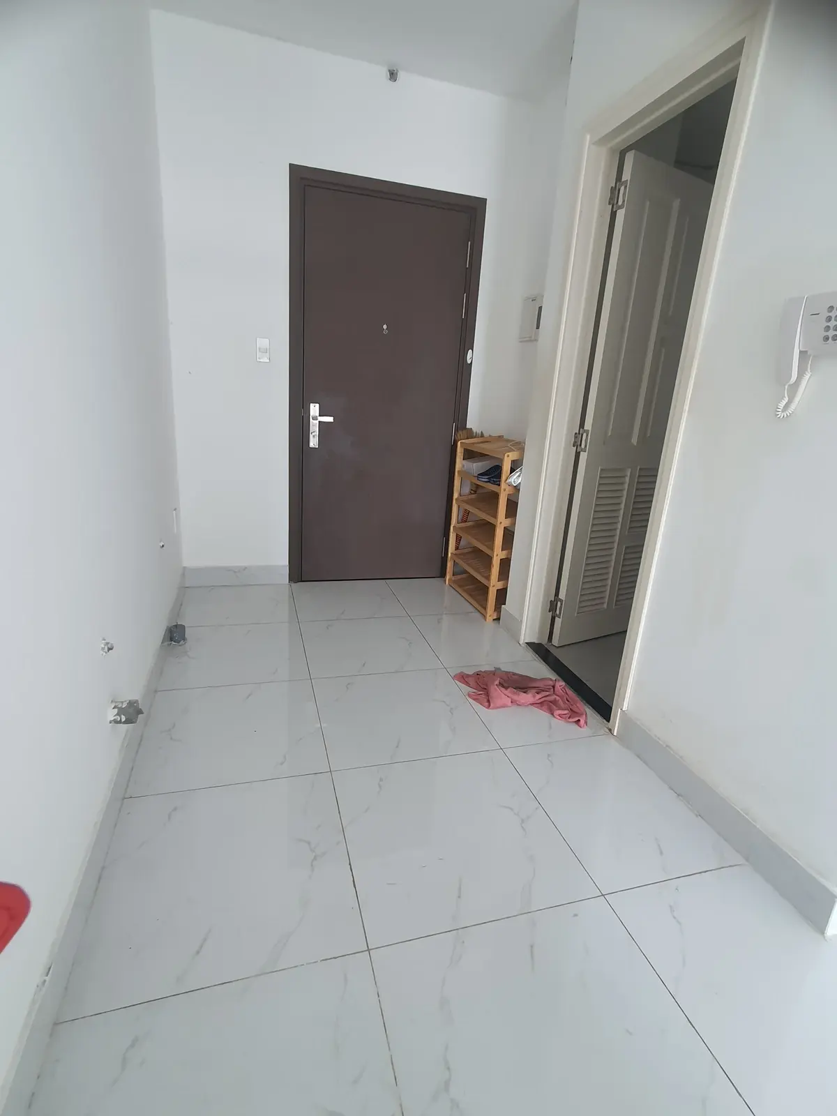 Văn phòng cho thuê dạng vừa 39m2 giá thuê 9 triệu/ tháng nhà đang trống sẵn