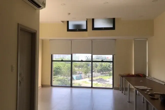 Cho thuê văn phòng 53m2 giá hợp lý 13 triệu bao phí căn góc vị trí trung tâm