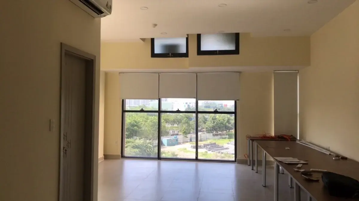 Cho thuê văn phòng 53m2 giá hợp lý 13 triệu bao phí căn góc vị trí trung tâm