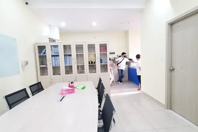 Cho thuê văn phòng 53m2 giá hợp lý 13 triệu bao phí căn góc vị trí trung tâm